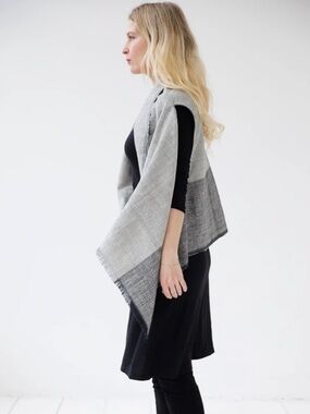 Julahas Wool Silk Cape Forest Kanha